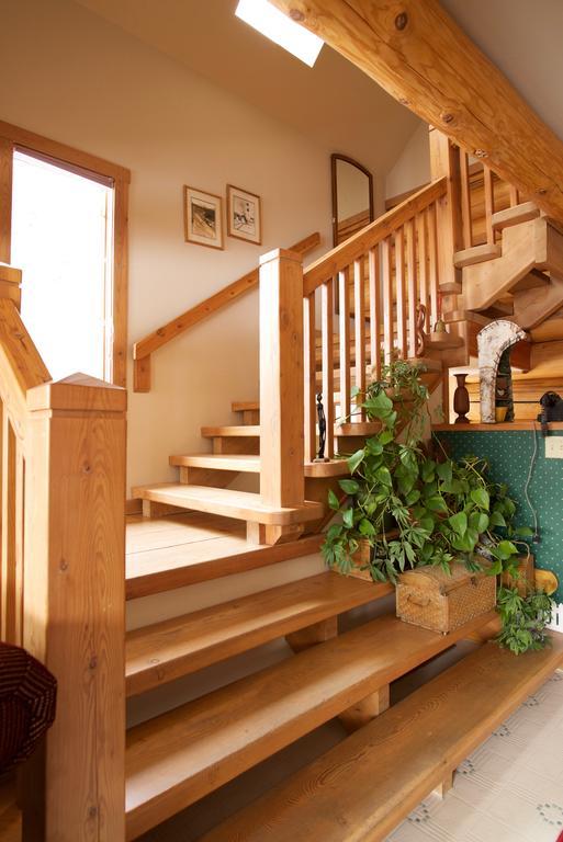Kicking Horse Canyon Guest House Golden Extérieur photo