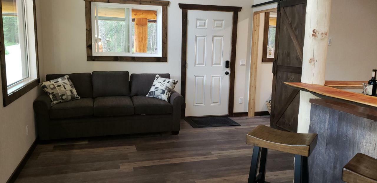 Kicking Horse Canyon Guest House Golden Extérieur photo