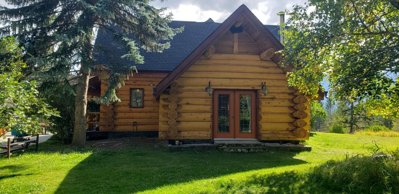 Kicking Horse Canyon Guest House Golden Extérieur photo