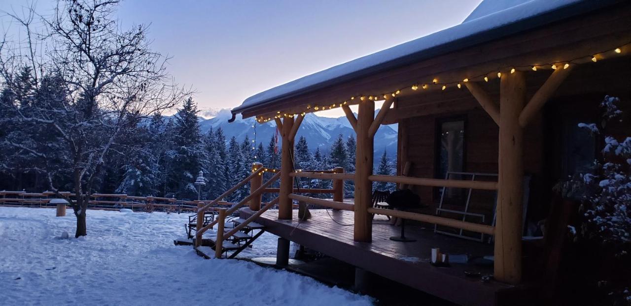 Kicking Horse Canyon Guest House Golden Extérieur photo